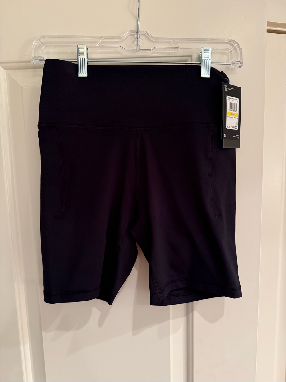 Women’s UA Meridian 7” Bike Shorts. Size Medium. NWT.